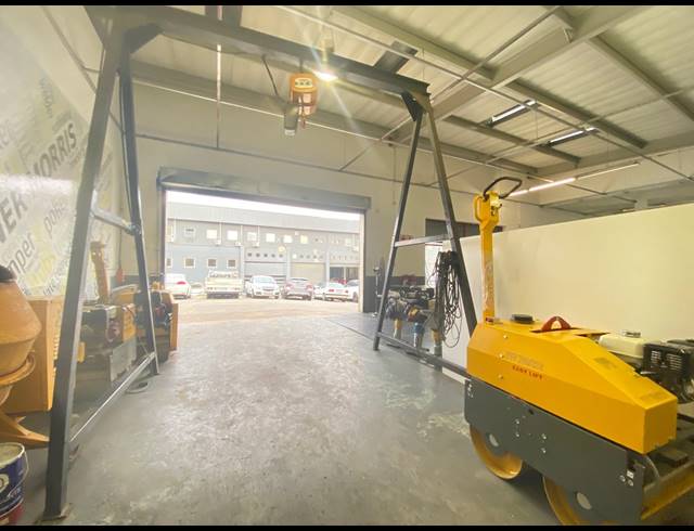 386M² WAREHOUSE TO LET IN RANDBURG CENTRAL